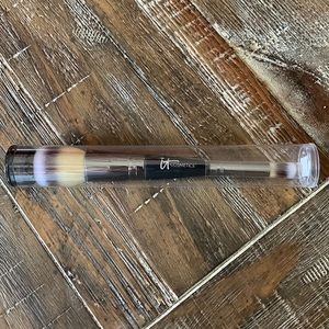 It Cosmetics Heavenly Luxe Complexion Brush